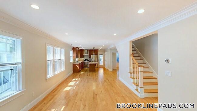 Building Photo - 7 Acron Rd