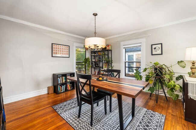 Building Photo - 1114 Fulton St E