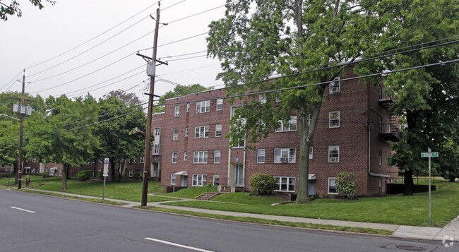 Primary Photo - Park Engle Apartments