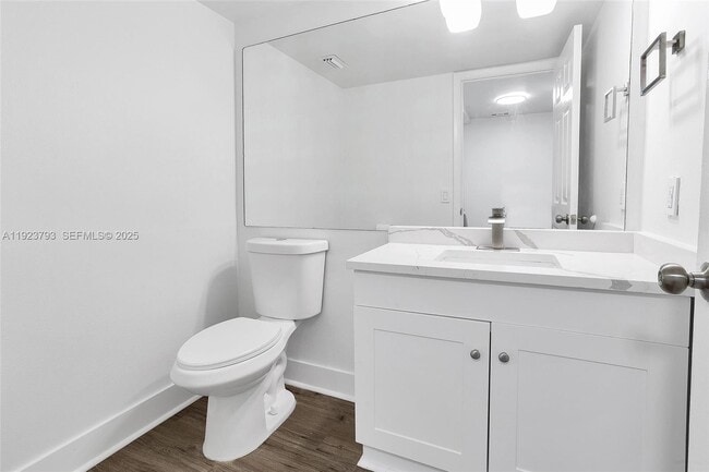 Building Photo - 4059 Palm Bay Cir