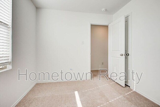 Building Photo - 3303 NW 149th St