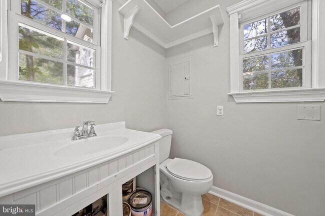 Building Photo - 4 High St