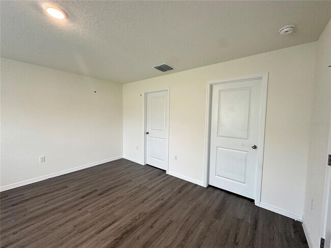 Building Photo - 35980 Sunflower Hl Dr