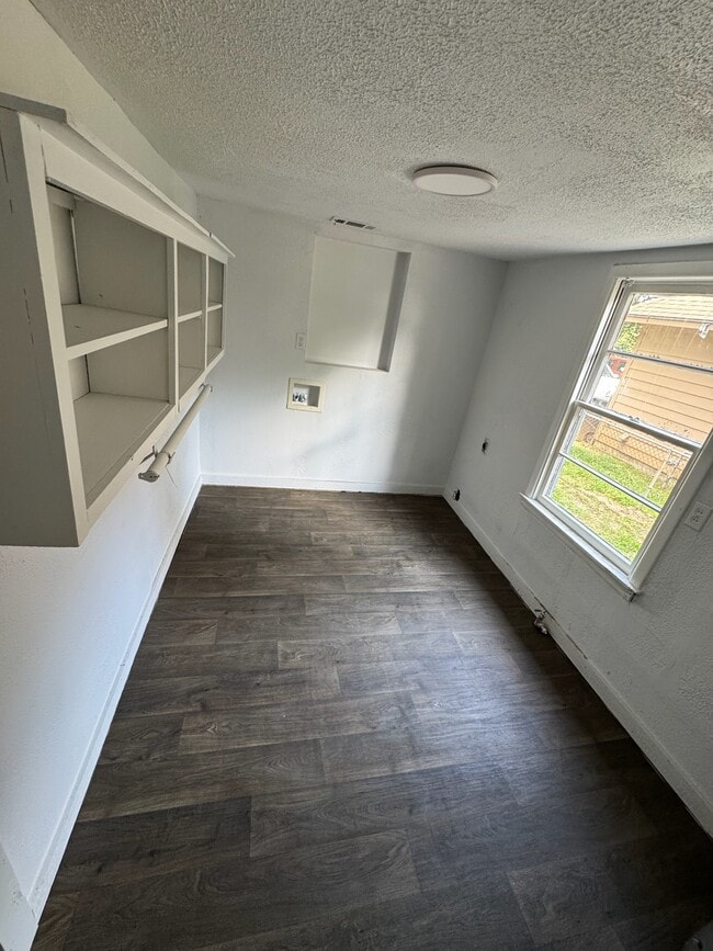 Building Photo - 1340 2nd St