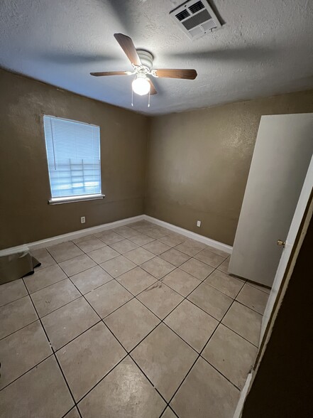 Bedroom2 - 3914 Pickfair St