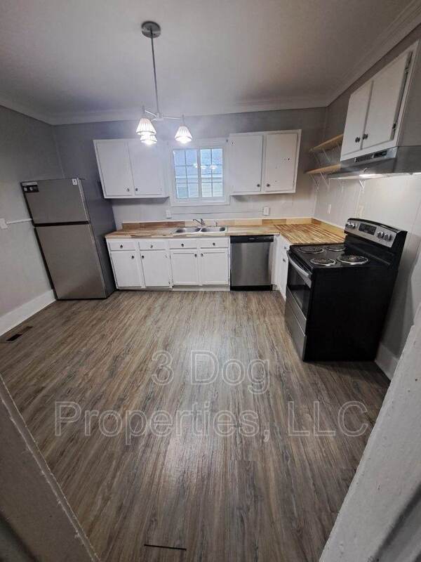 Building Photo - 412 N Hawthorne St