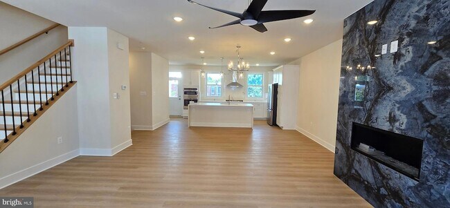 Building Photo - 7 Chapel Alley