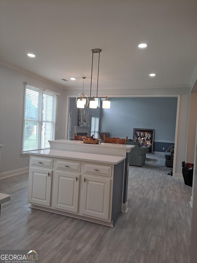 Building Photo - 120 Newfield Dr