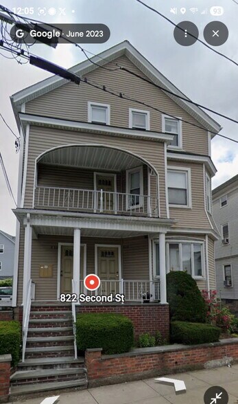 Building Photo - 820 2nd St