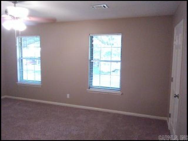 Building Photo - 5800 N Walnut Rd