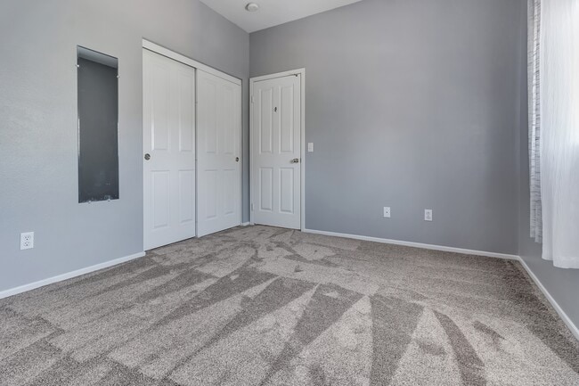 Building Photo - 10090 Kellams Ave