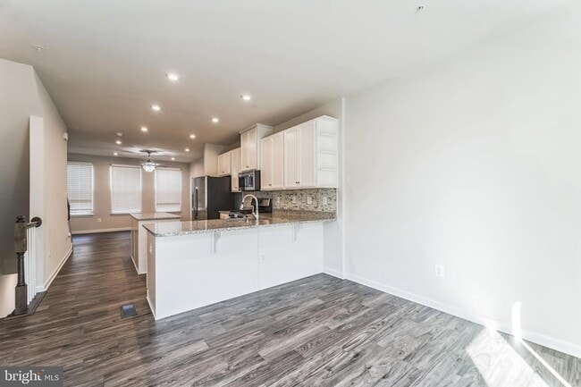 Building Photo - 3109 Potters Hill Rd