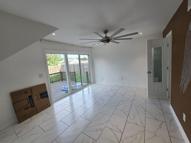 Building Photo - Welcome to The Buchanan Retreat – Modern 4...