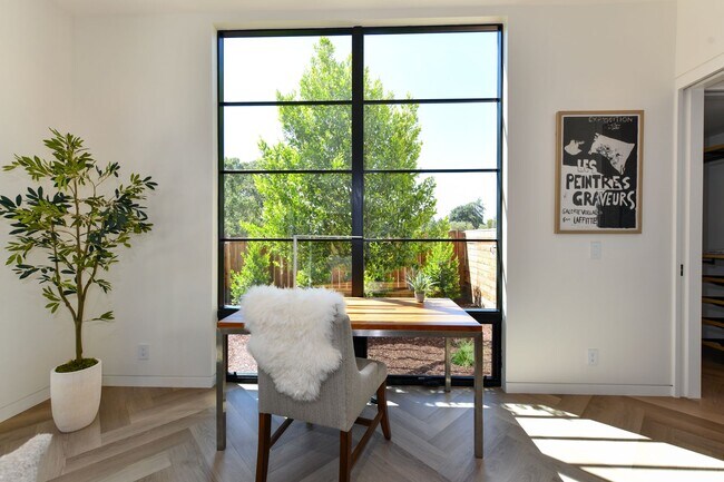 Building Photo - Discover NapaLuxe, A Newly Constructed Pri...
