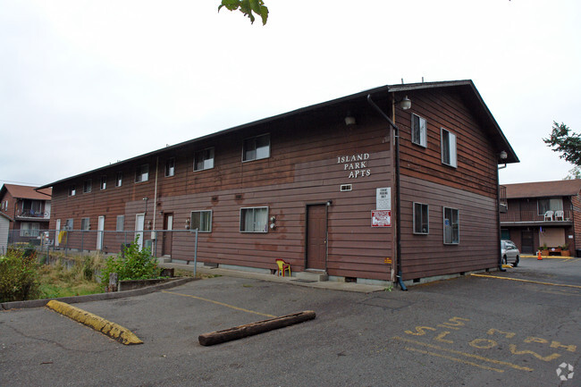 Building Photo - Island Park Apartments