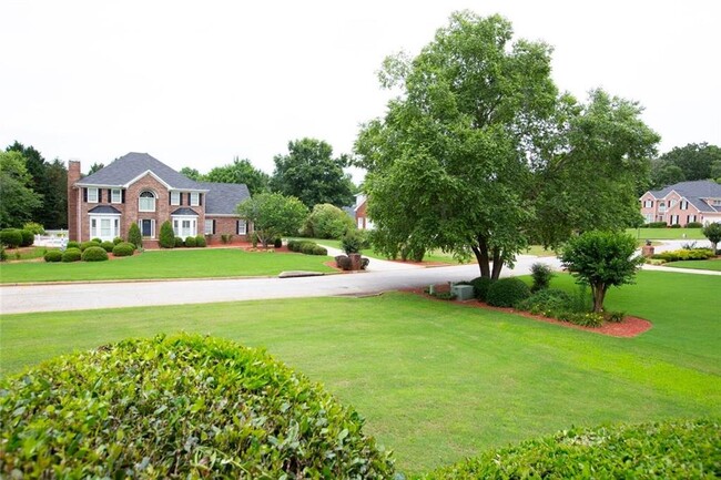 Building Photo - 2531 Old Salem Cir SE