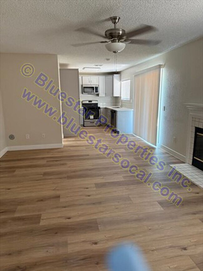 Building Photo - GREAT 2 STORY HOME!! CALL AND APPLY TODAY!