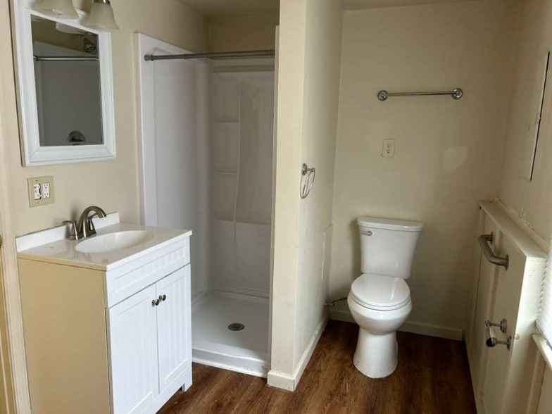 Building Photo - 4309 E Rd