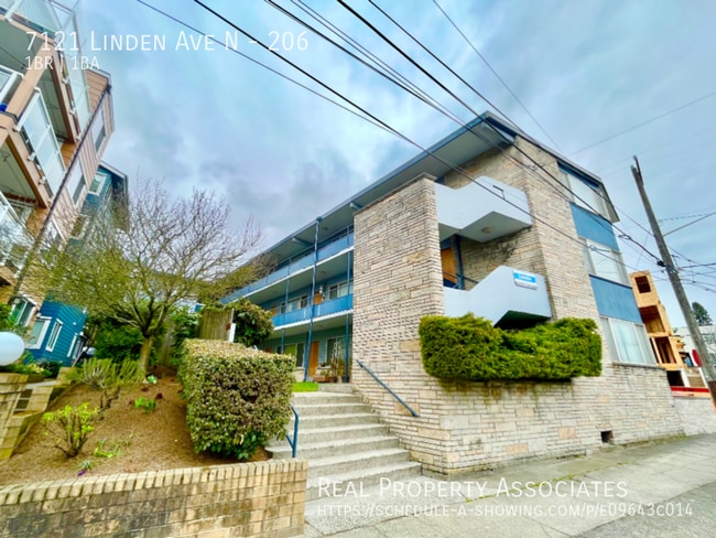 Building Photo - Linden Apartments