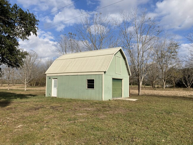 Building Photo - 321 Ismael Rd