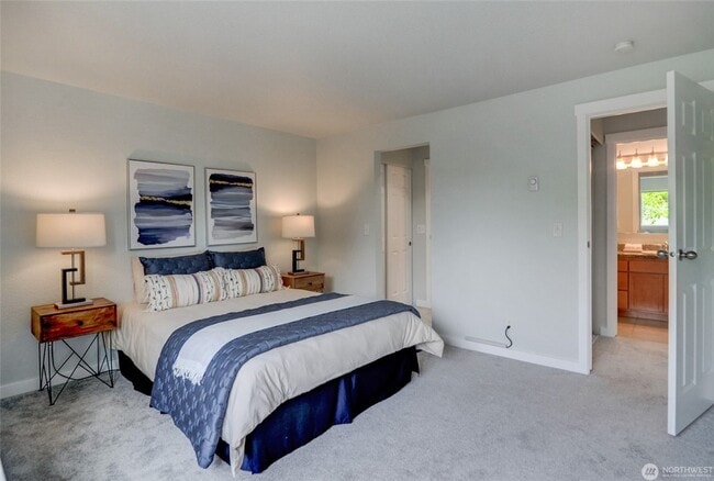 Building Photo - 2bd/1ba Kirkland Condo
