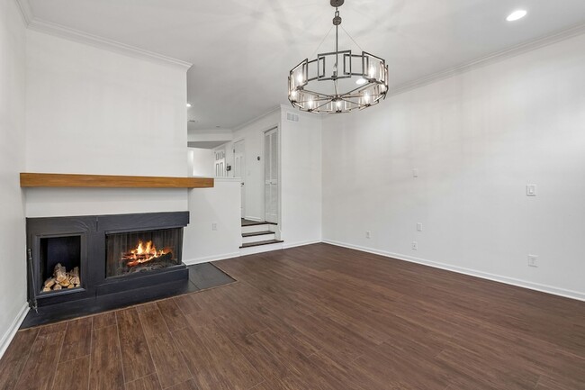 Building Photo - 219 Fairmont Ct