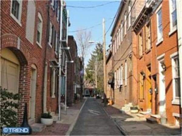 Primary Photo - 706 N Bodine St