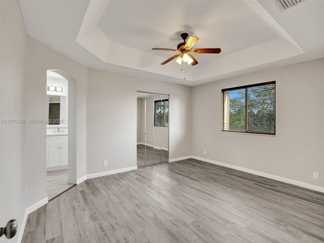 Building Photo - 488 Conservation Dr