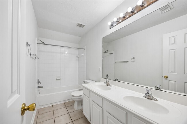 Building Photo - 5606 Cozy Terrace Ln