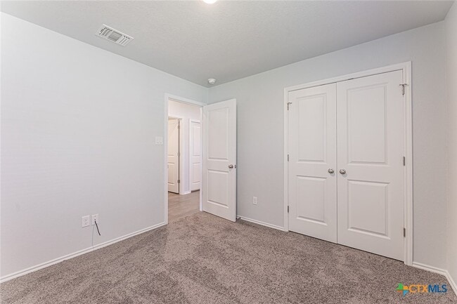 Building Photo - 1226 LEXINGTON Dr