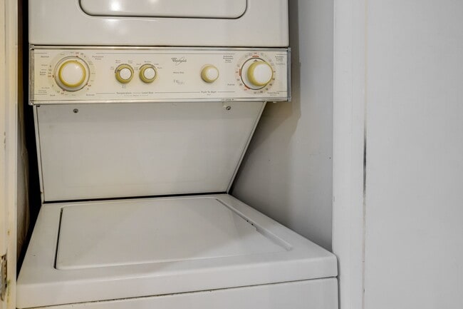 Building Photo - Live Bright in Shaw: Your Perfect One-Bedroom Awaits