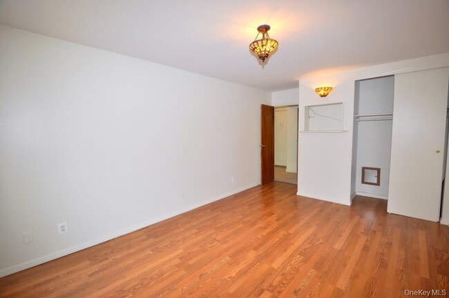 Building Photo - 119 Dehaven Dr