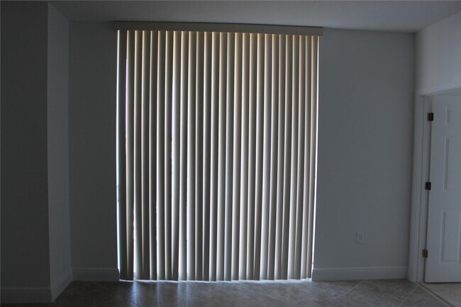 Building Photo - 140 S Dixie Hwy