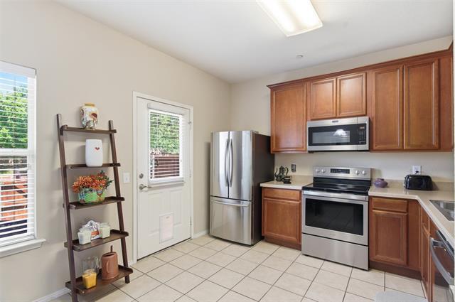 Building Photo - 7257 Rembrandt Dr