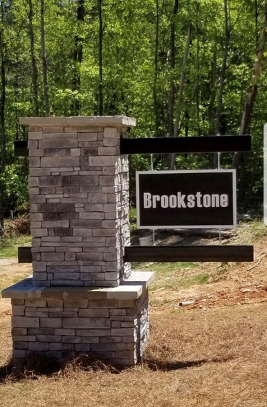 Primary Photo - 101 Brookstone Dr