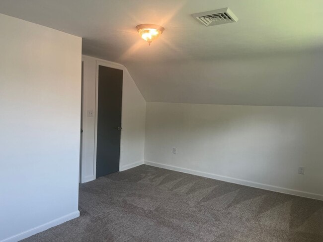 Building Photo - Beautiful 5-Bedroom Home in East Cocalico ...
