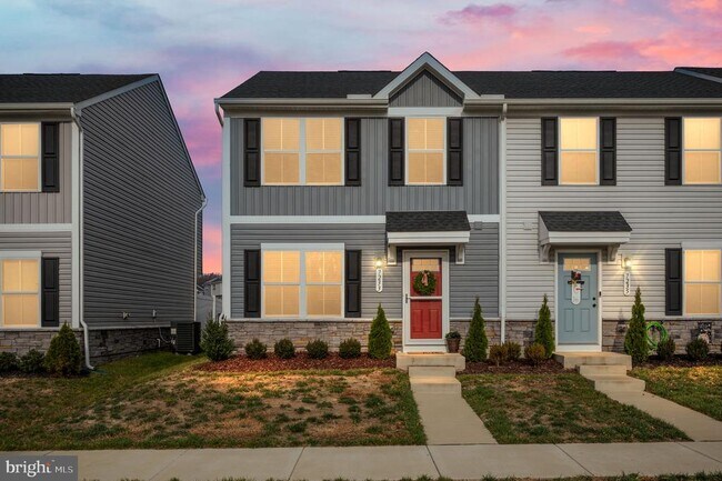 Building Photo - 7233 Statesman Blvd