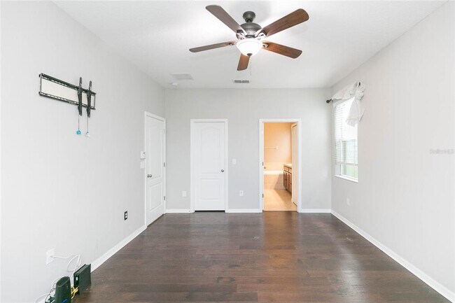 Building Photo - 515 Vista Ridge Dr