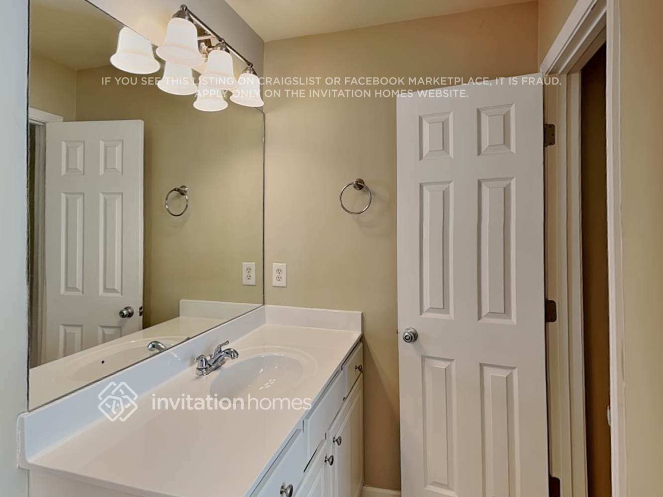 Building Photo - 2096 Somerset Pl SE