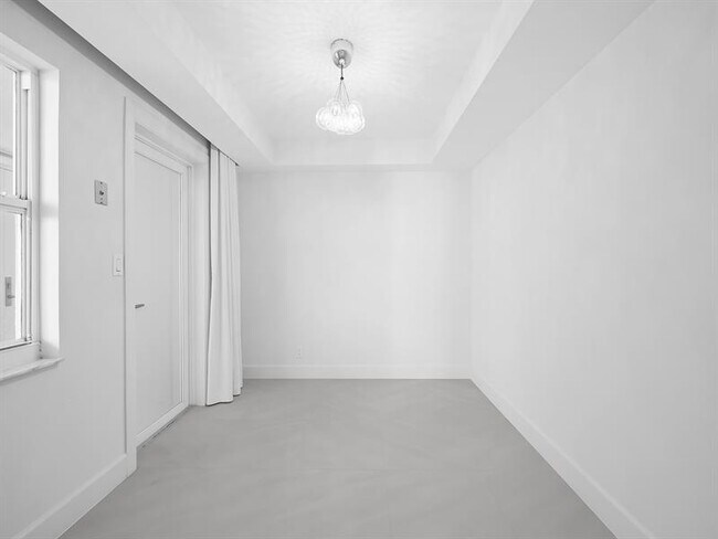 Building Photo - 2000 S Ocean Dr