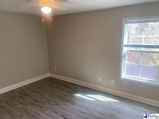 Building Photo - 1160 S Festival Drive