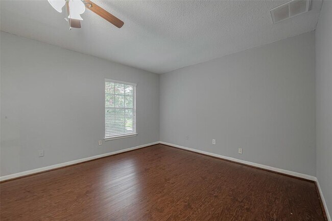 Building Photo - 3610 Bee Bayou Ln