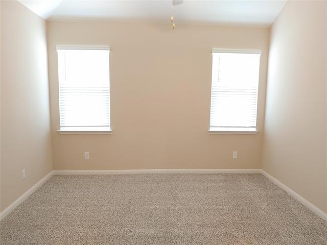 Building Photo - 1906 Sandalwood Way