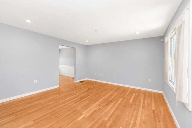 Building Photo - 1005 Trapelo Rd