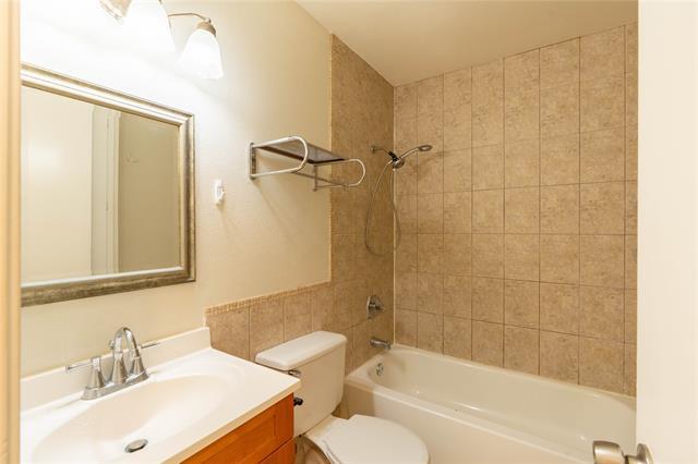 Building Photo - 2622 Foxcroft Ln