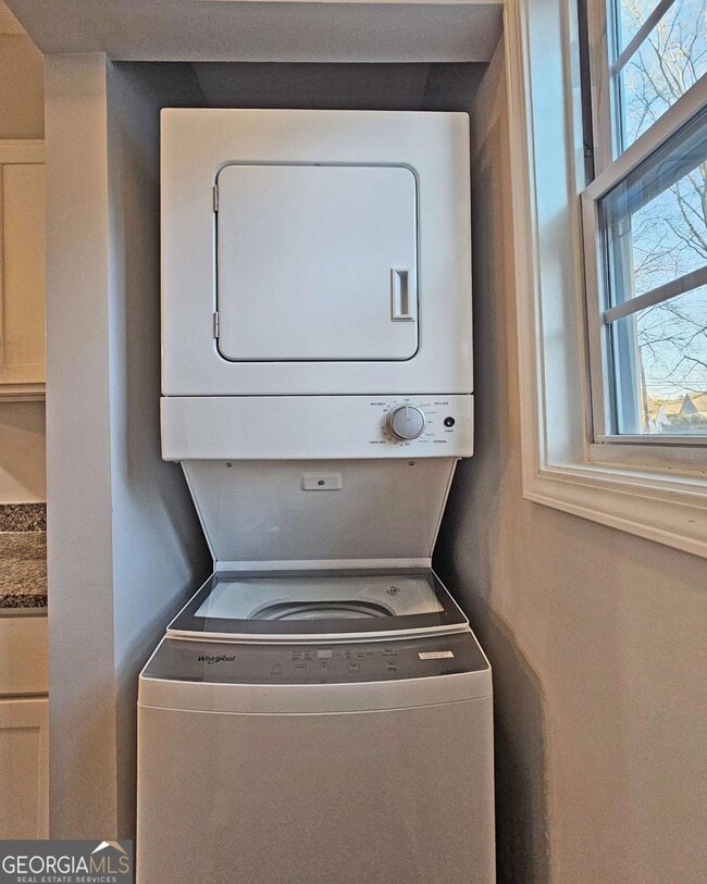 Building Photo - 6627 Banbury Ct NW