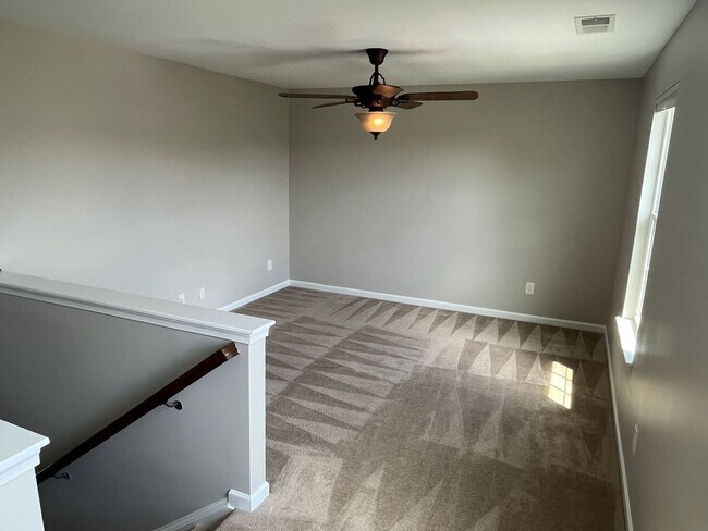 Building Photo - Beautiful 2 Story Corner Lot 3 Bed home in...