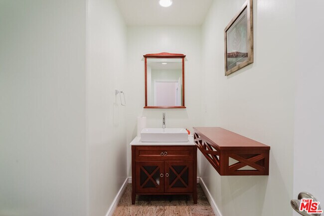 Building Photo - 9047 Riderwood Dr