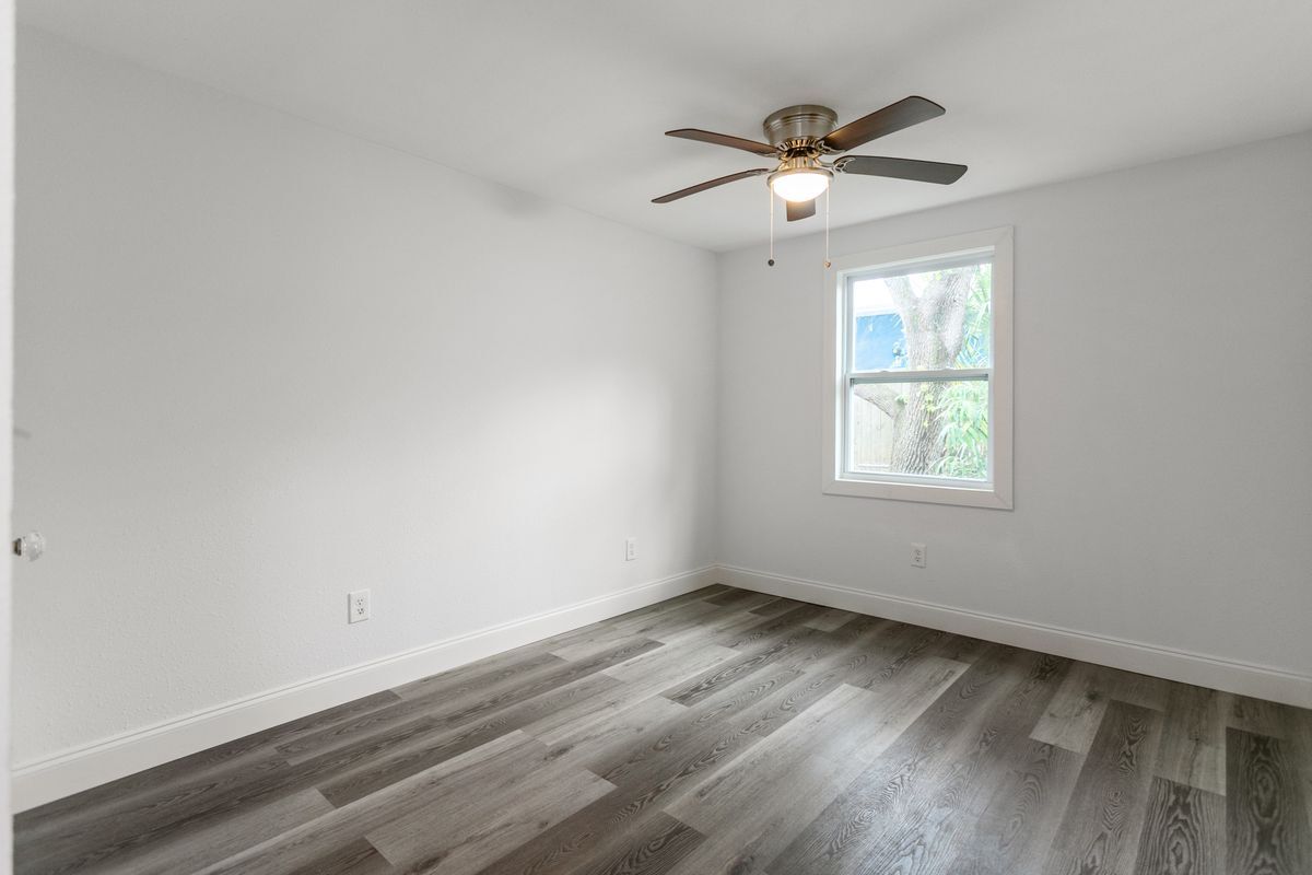 Building Photo - 5379 4th St