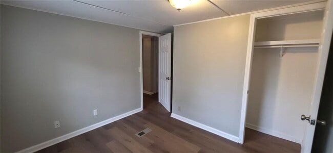 Building Photo - 37 Spring Branch Dr